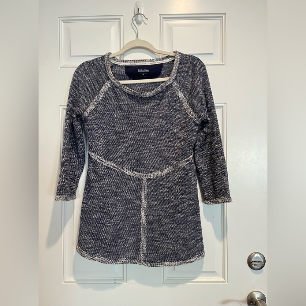 Calvin Klein performance women’s medium sweater, quick dry